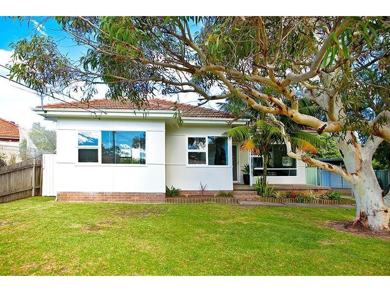 12 Wallawa Avenue, Engadine NSW 2233