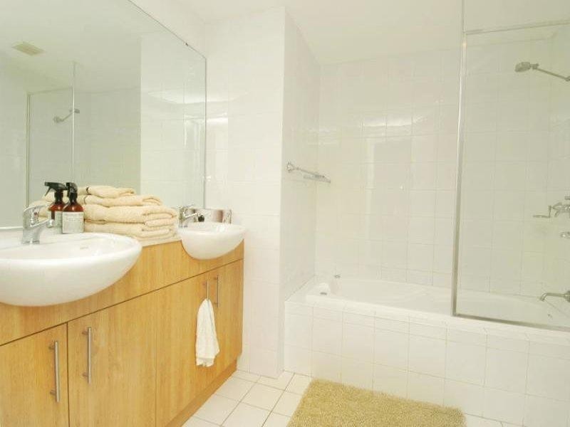 2/19 Sturdee Parade, Dee Why NSW 2099