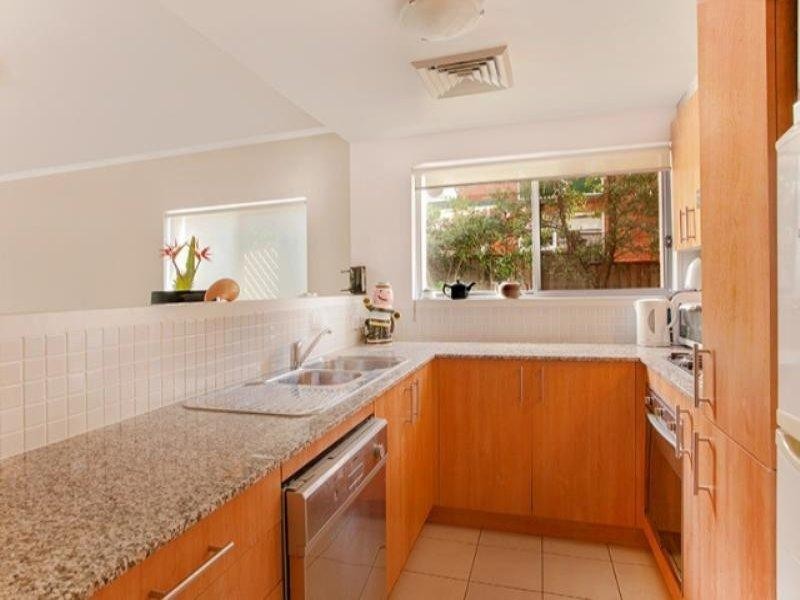 2/19 Sturdee Parade, Dee Why NSW 2099