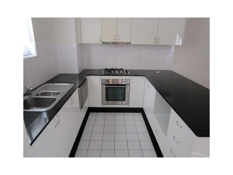 16/3-11 Hawkesbury Avenue, Dee Why NSW 2099