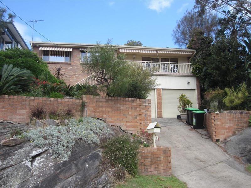 9 Windermere Place, Wheeler Heights NSW 2097