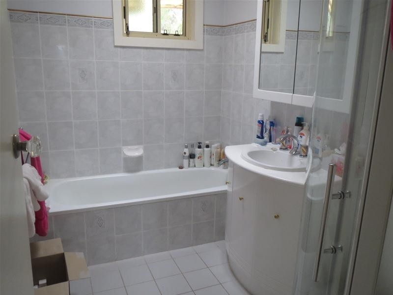 9 Windermere Place, Wheeler Heights NSW 2097