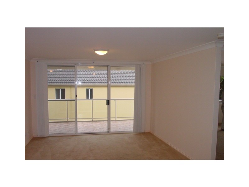 12/132 Pacific Parade, Dee Why NSW 2099