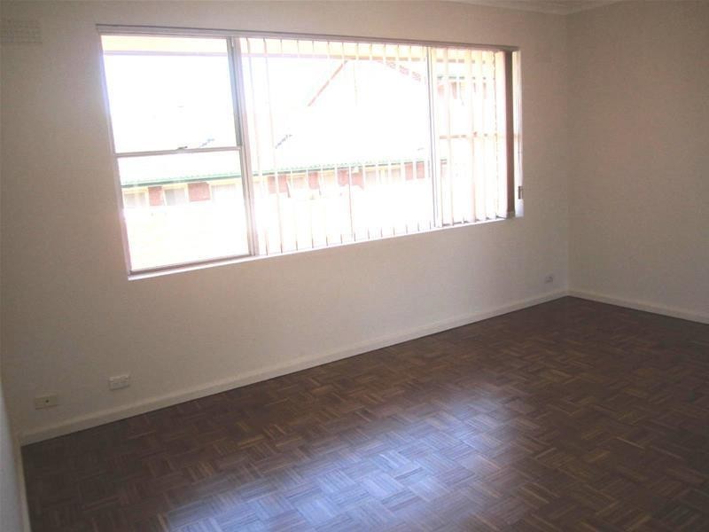 14/10 Campbell Parade, Manly Vale NSW 2093