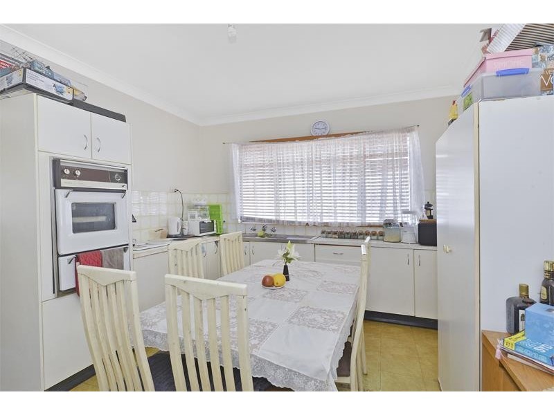 6 Tor Road, Dee Why NSW 2099