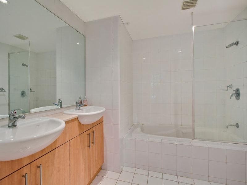 8/19-23 Sturdee Parade, Dee Why NSW 2099