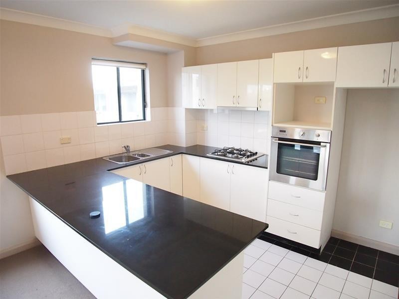 21/3-11 Hawkesbury Avenue, Dee Why NSW 2099