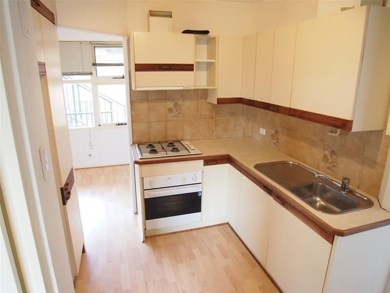 4/8 Campbell Parade, Manly Vale NSW 2093