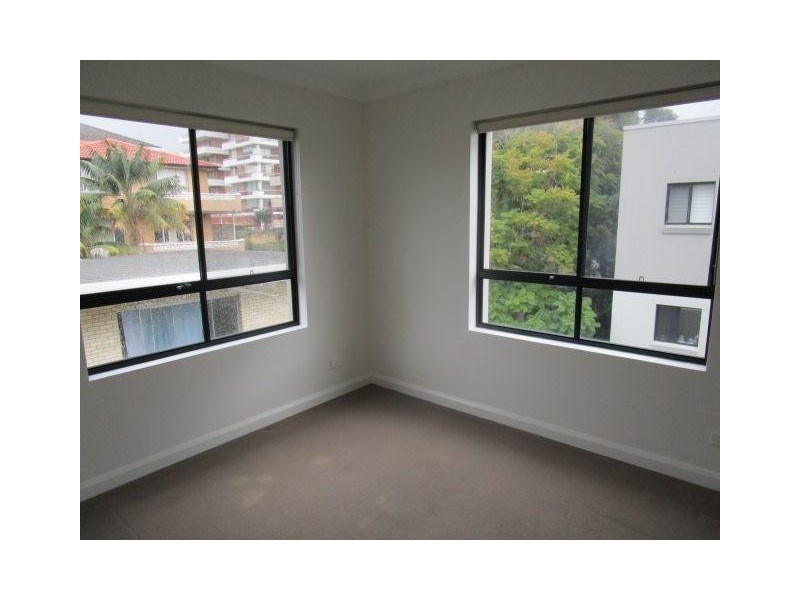 15/3-11 Hawkesbury Avenue, Dee Why NSW 2099