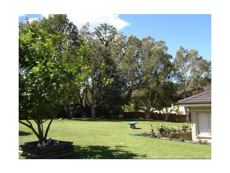 32 Lakeview Parade, Warriewood NSW 2102