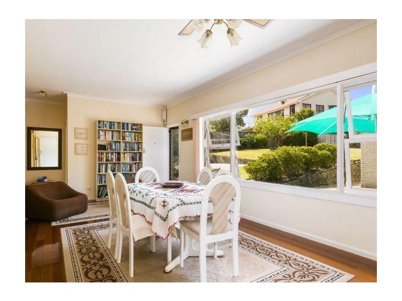 32 Lakeview Parade, Warriewood NSW 2102