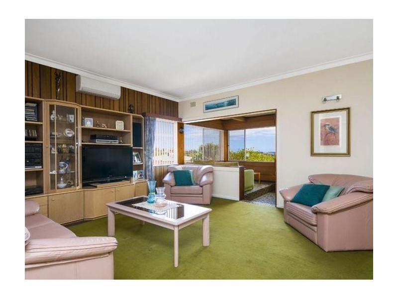 32 Lakeview Parade, Warriewood NSW 2102