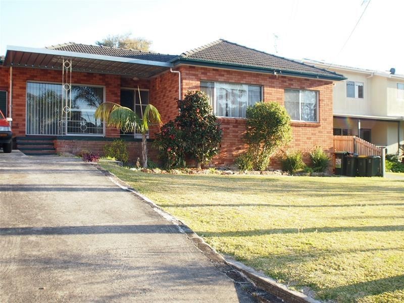 135 Campbell Parade, Manly Vale NSW 2093