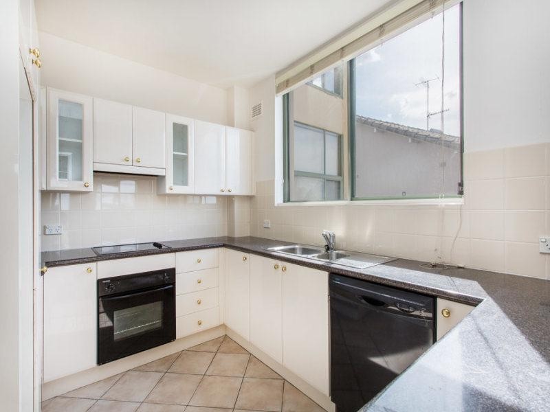 2/18  West Street, Balgowlah NSW 2093