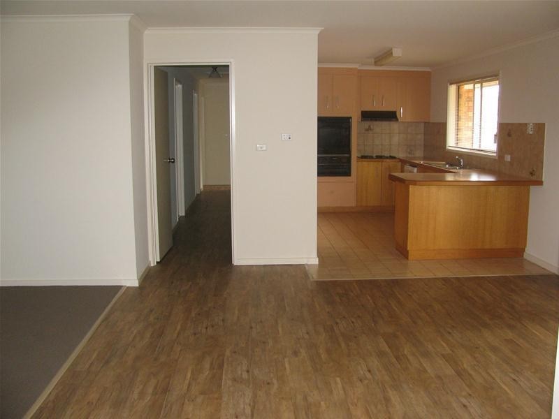 6 Oswald Court, Mildura VIC 3500