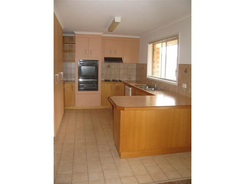 6 Oswald Court, Mildura VIC 3500