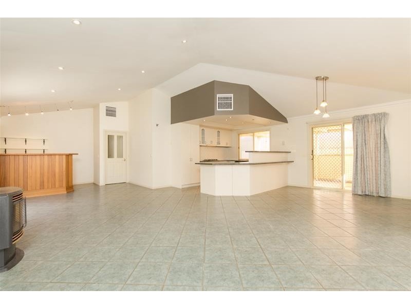 17 Burnside Way, Mildura VIC 3500