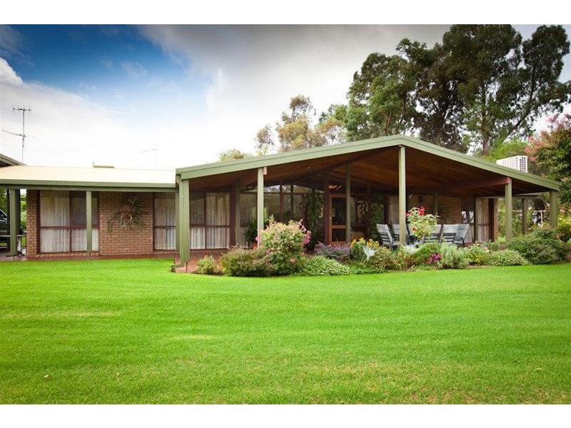 255 Dumosa Street, Red Cliffs VIC 3496