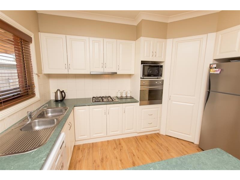 6 Thames Place, Mildura VIC 3500