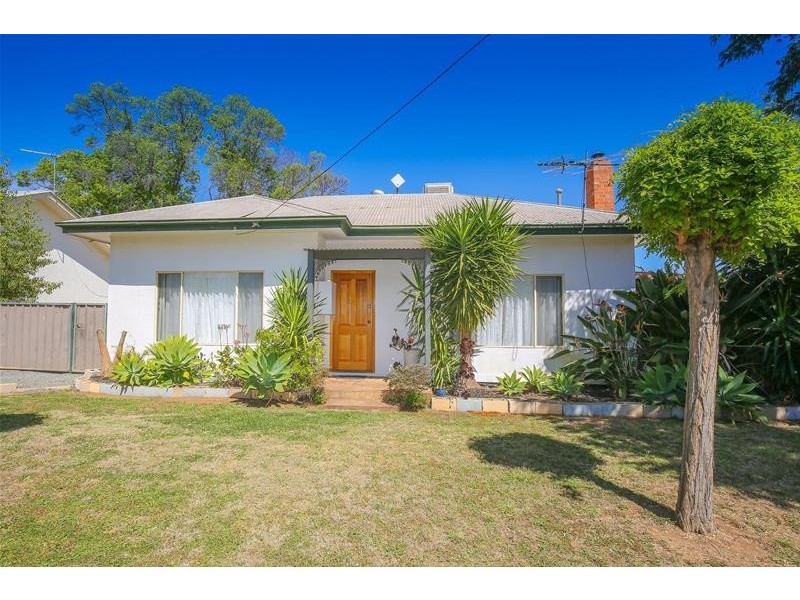 14 Neilpo Street, Dareton NSW 2717