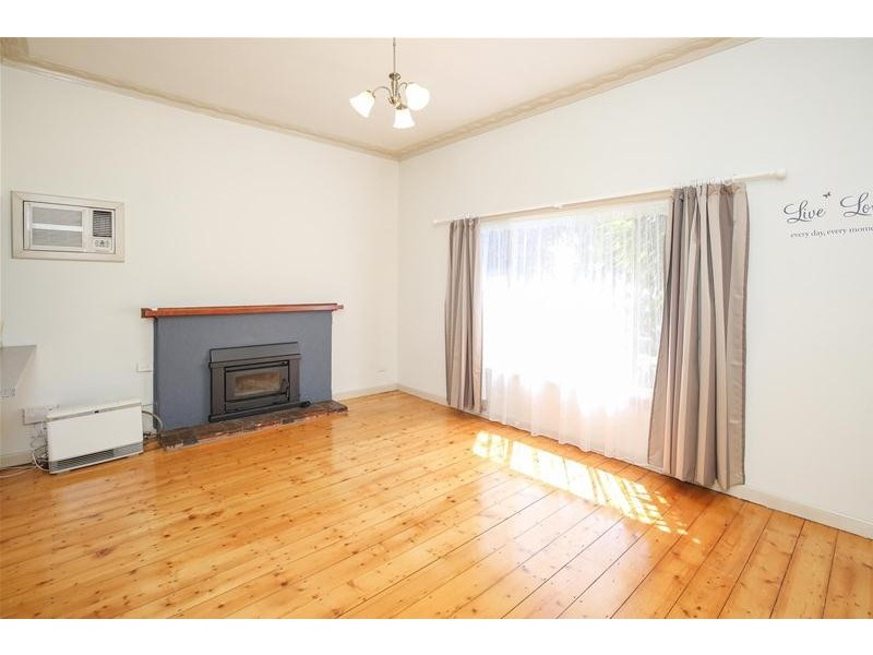 14 Neilpo Street, Dareton NSW 2717