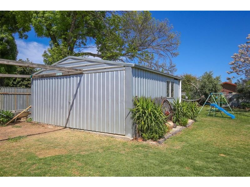 14 Neilpo Street, Dareton NSW 2717