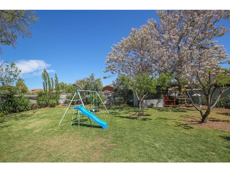 14 Neilpo Street, Dareton NSW 2717