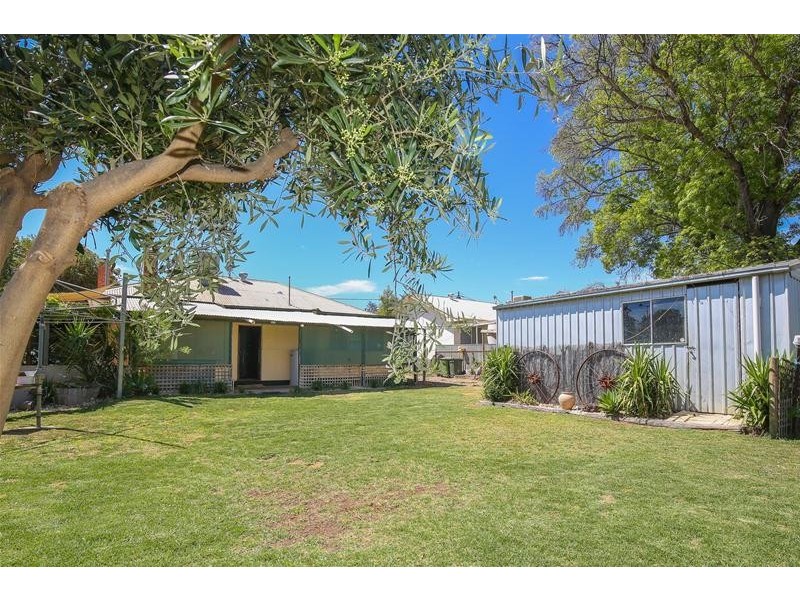 14 Neilpo Street, Dareton NSW 2717