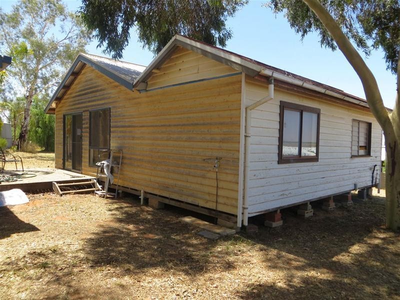 85 Wewak Road, Robinvale VIC 3549