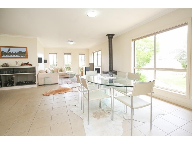 5 Spitfire Court, Mildura VIC 3500