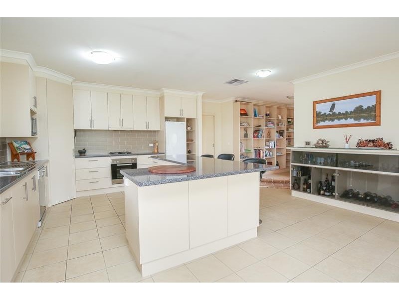 5 Spitfire Court, Mildura VIC 3500