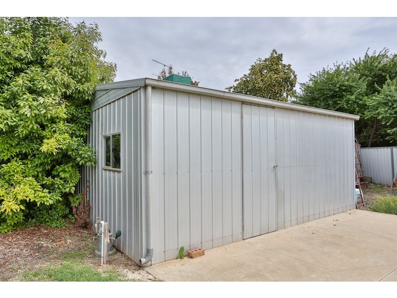 16 Pevensey Grove, Mildura VIC 3500