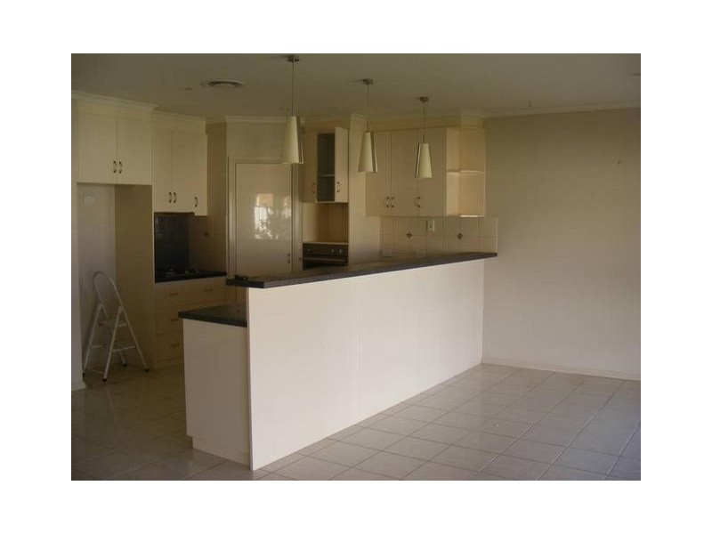 4 Suffolk Drive, Mildura VIC 3500