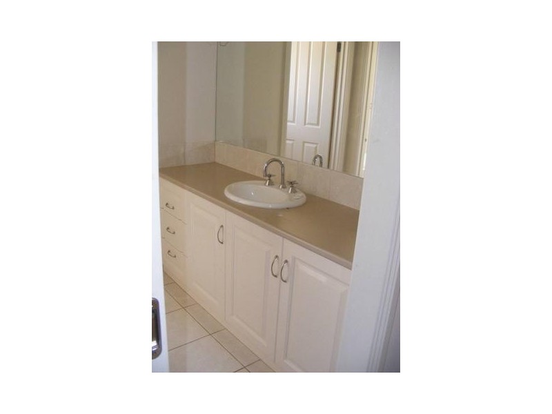 4 Suffolk Drive, Mildura VIC 3500