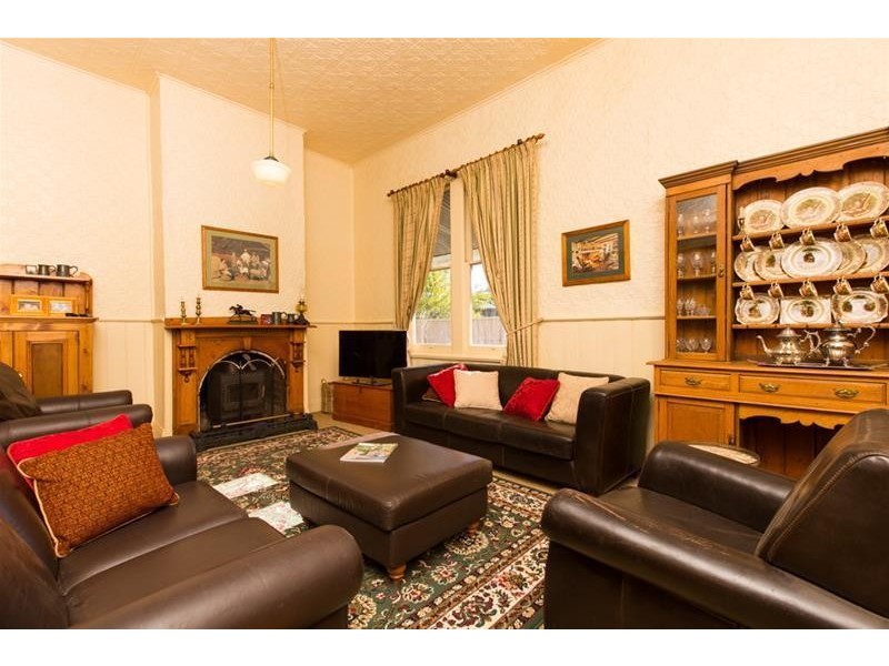 38 Pickering Street, Ouyen VIC 3490