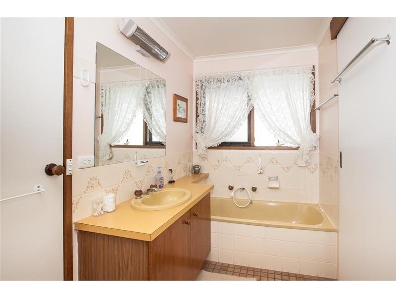 14 Crane Drive, Buronga NSW 2739