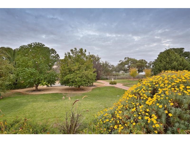 2 St. Andrew’s Drive, Cabarita VIC 3505