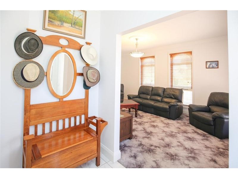 27 Petrucci Way, Mildura VIC 3500