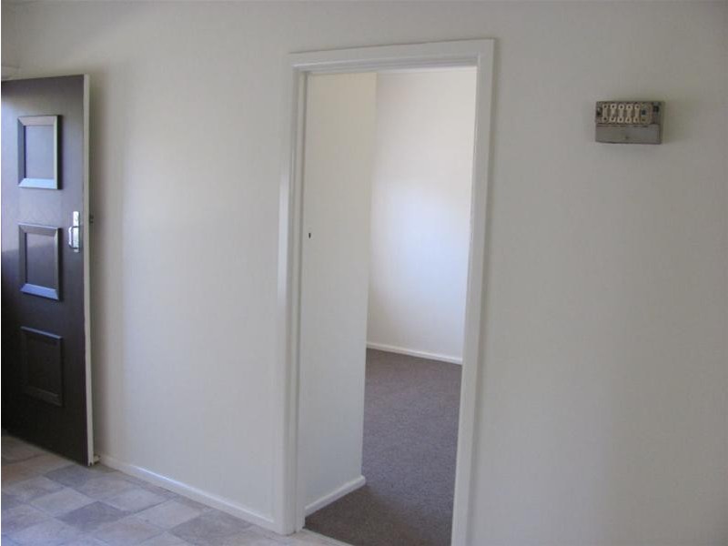 2/4 Cameron Avenue, Mildura VIC 3500