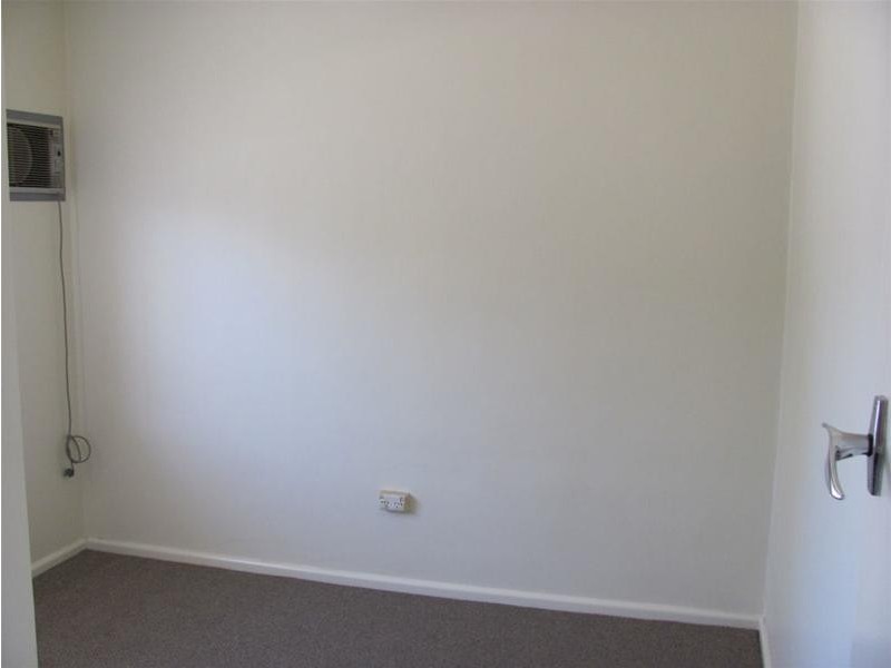 2/4 Cameron Avenue, Mildura VIC 3500