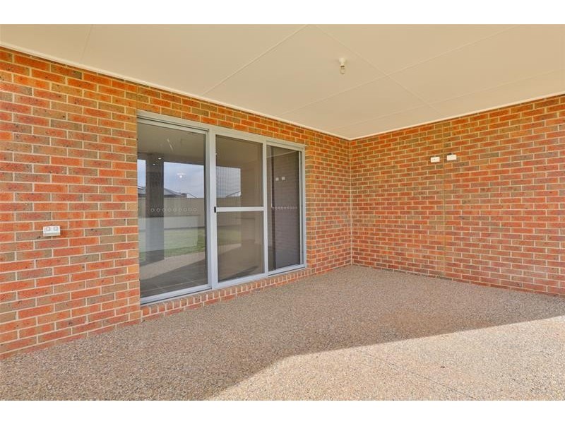 18 Palm Springs Drive, Mildura VIC 3500