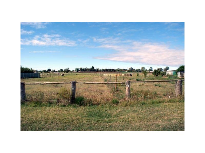 43 Morpung Avenue, Nichols Point VIC 3501