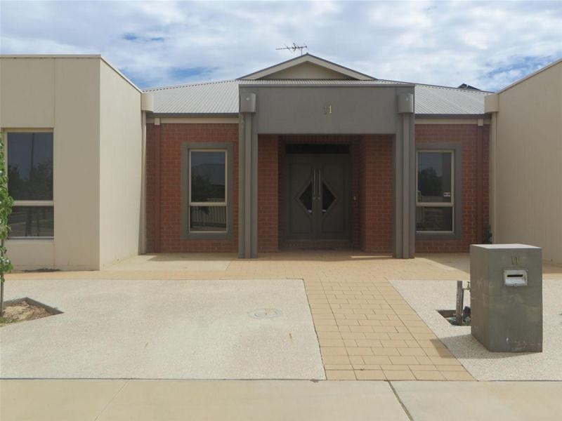 11 Rita Drive, Mildura VIC 3500