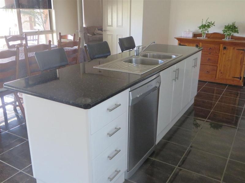 11 Rita Drive, Mildura VIC 3500