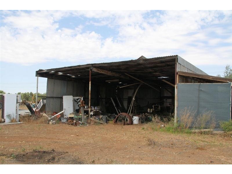 1047 Kulkyne Way, Red Cliffs VIC 3496