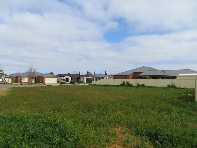 4 Annunziata Court, Mildura VIC 3500