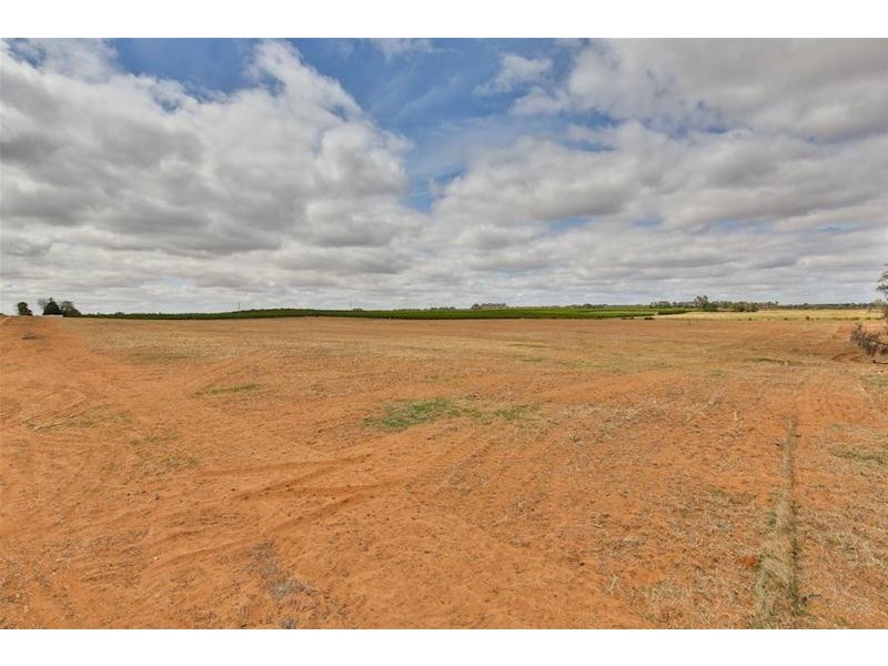 92 & 93 Gordon Avenue, Colignan VIC 3494