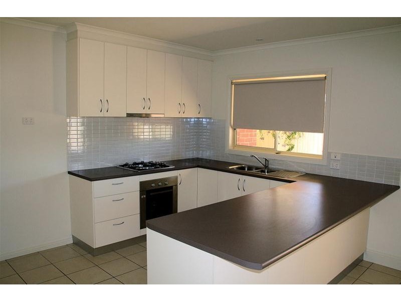 2/5 Golden Grove, Red Cliffs VIC 3496