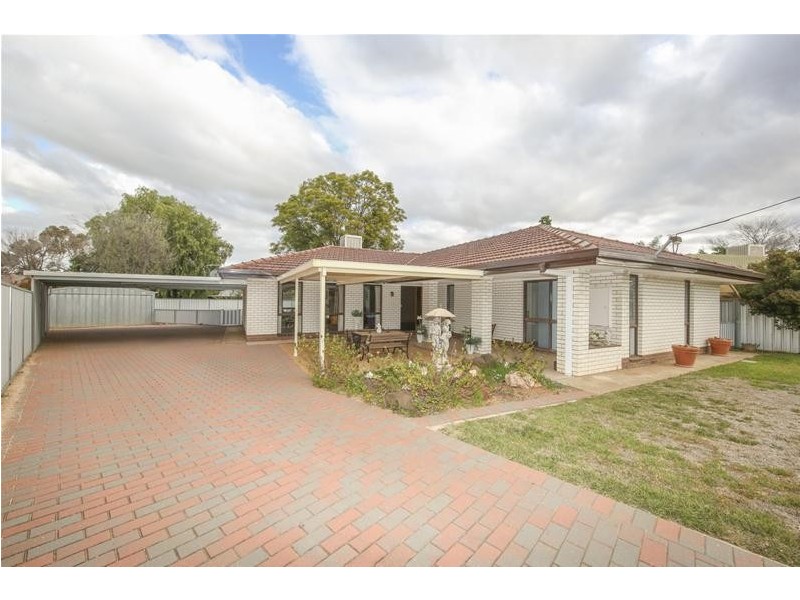 4 Merebin Court, Merbein VIC 3505