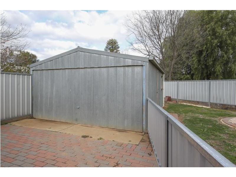 4 Merebin Court, Merbein VIC 3505